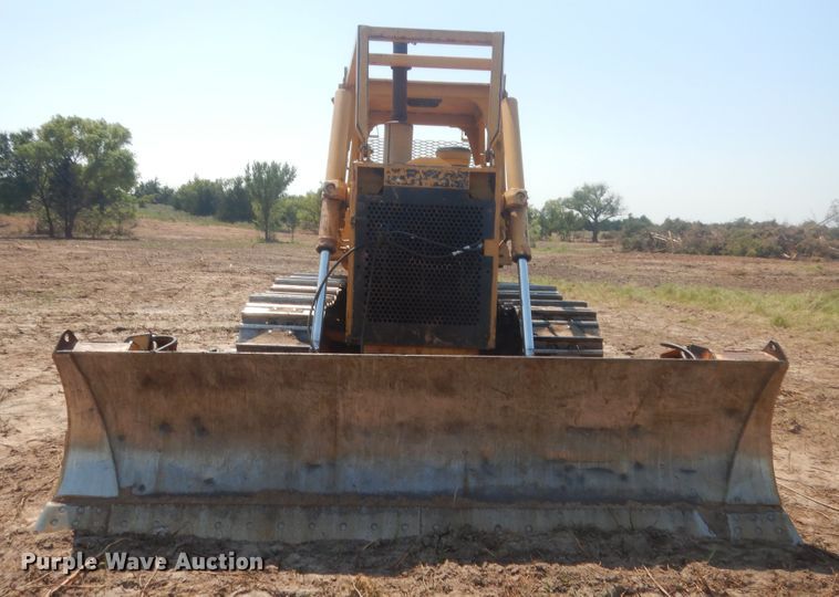 image for item HB9380 1993 Caterpillar D6E  dozer