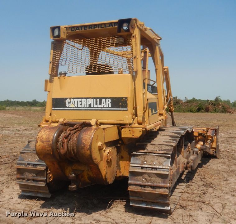 image for item HB9380 1993 Caterpillar D6E  dozer