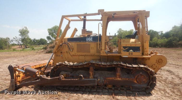 image for item HB9380 1993 Caterpillar D6E  dozer