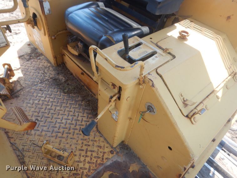 image for item HB9380 1993 Caterpillar D6E  dozer