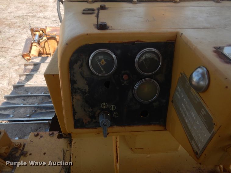 image for item HB9380 1993 Caterpillar D6E  dozer