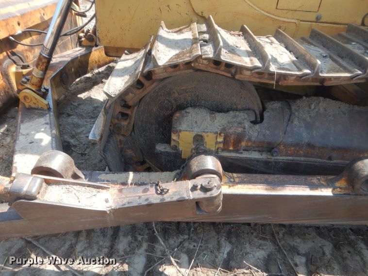 image for item HB9380 1993 Caterpillar D6E  dozer