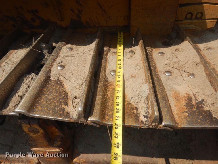 image for item HB9380 1993 Caterpillar D6E  dozer