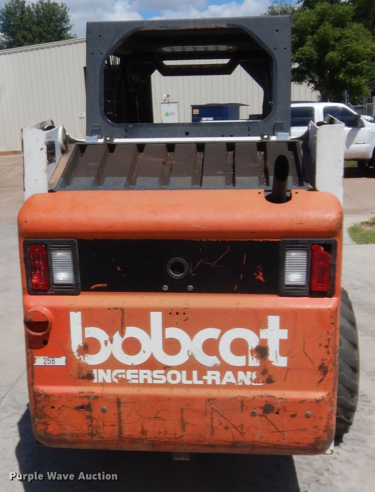 image for item HB9455 2000 Bobcat 753  skid steer loader