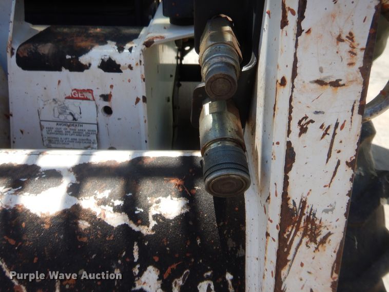 image for item HB9455 2000 Bobcat 753  skid steer loader