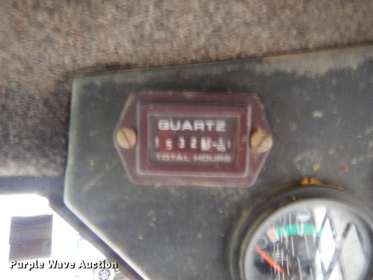 image for item HB9455 2000 Bobcat 753  skid steer loader