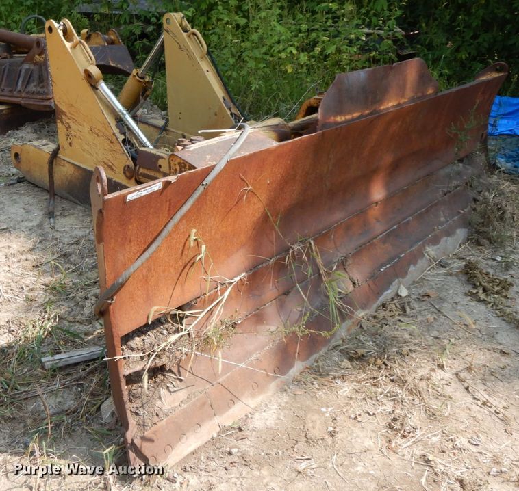 image for item HJ9538 13'W straight dozer blade