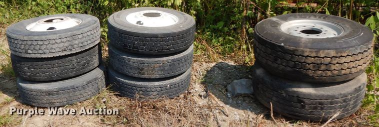 image for item HJ9541 (8) tires and wheels