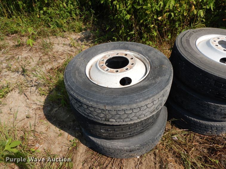 image for item HJ9541 (8) tires and wheels