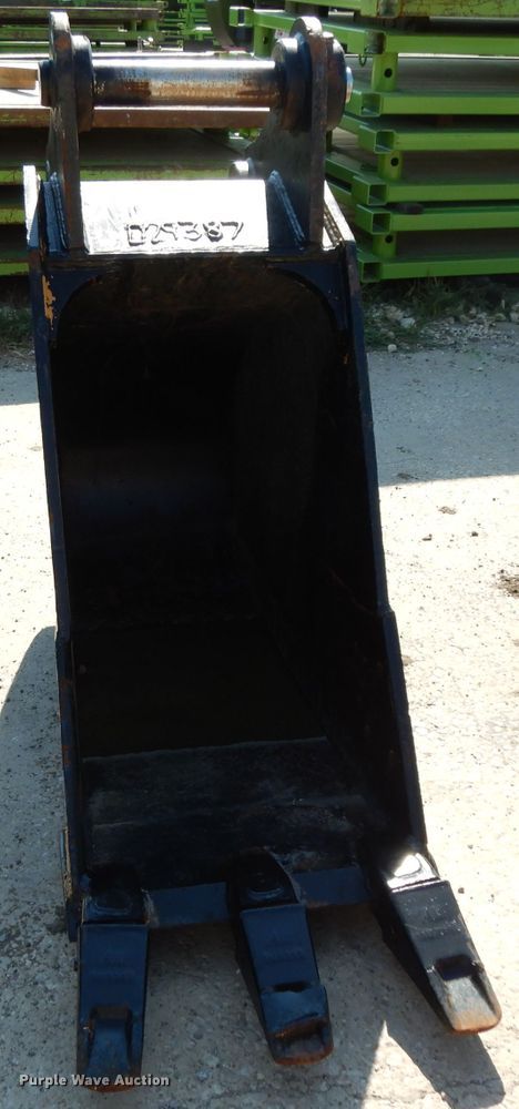 image for item HR9549 Kenco HY210 23"W excavator bucket