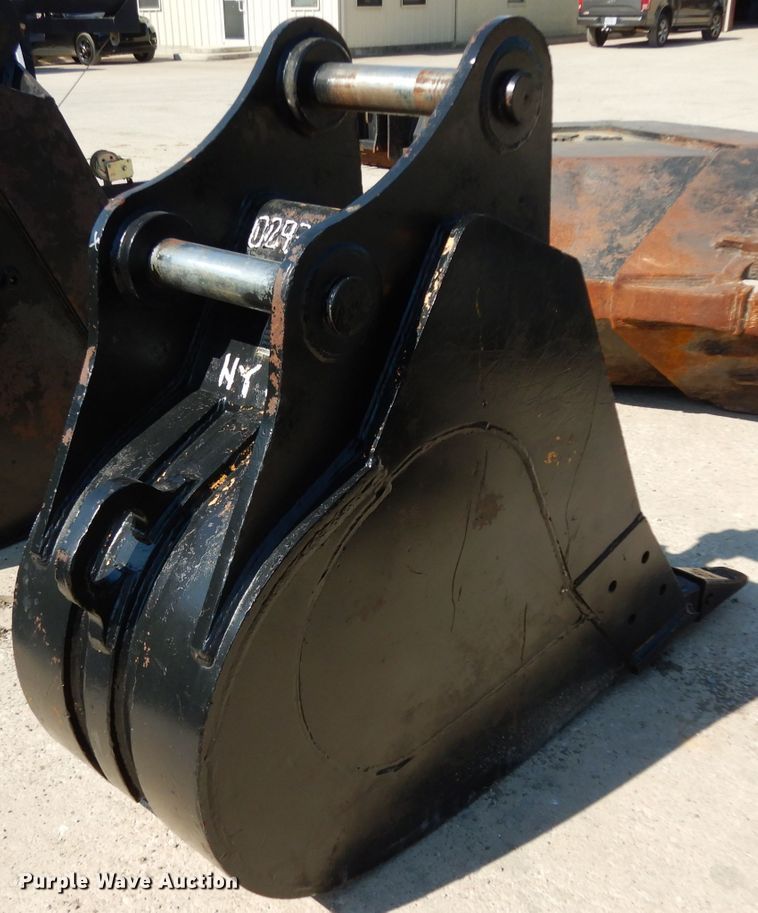 image for item HR9549 Kenco HY210 23"W excavator bucket