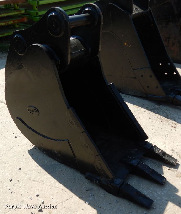 image for item HR9550 Strickland PC15024 24"W excavator bucket