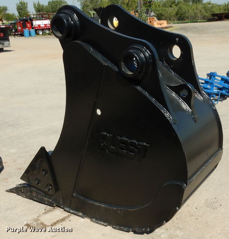 image for item HR9551 Quest HD2524 26"W excavator bucket