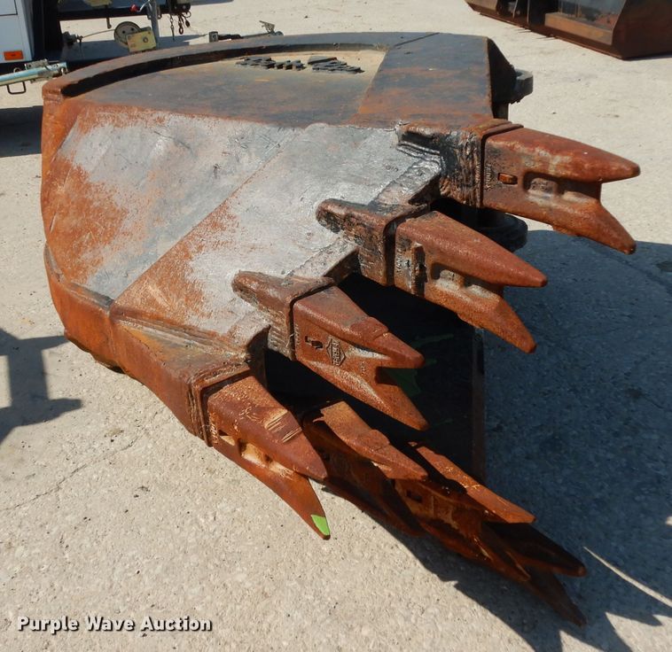 image for item HR9552 Tooth Pro 40RB36 37"W excavator bucket