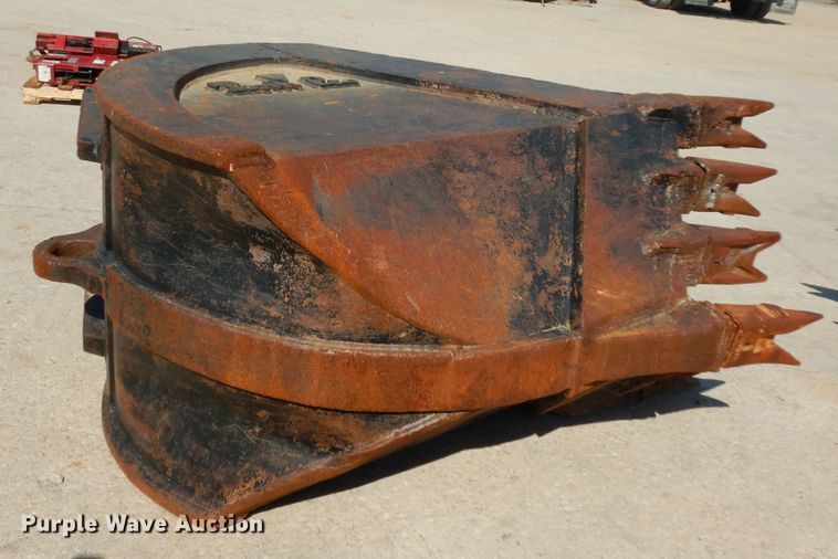 image for item HR9552 Tooth Pro 40RB36 37"W excavator bucket