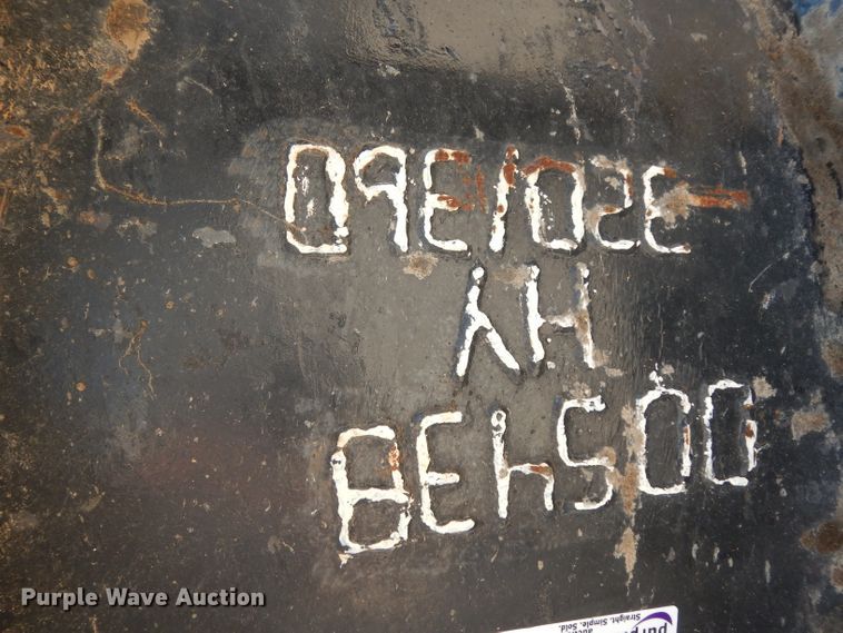 image for item HR9552 Tooth Pro 40RB36 37"W excavator bucket