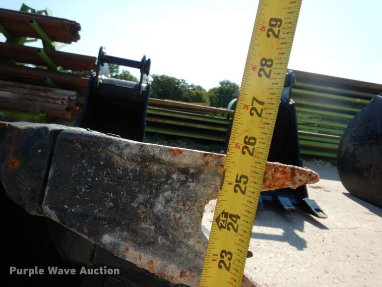 image for item HR9553 Adco 30V26 25"W excavator bucket