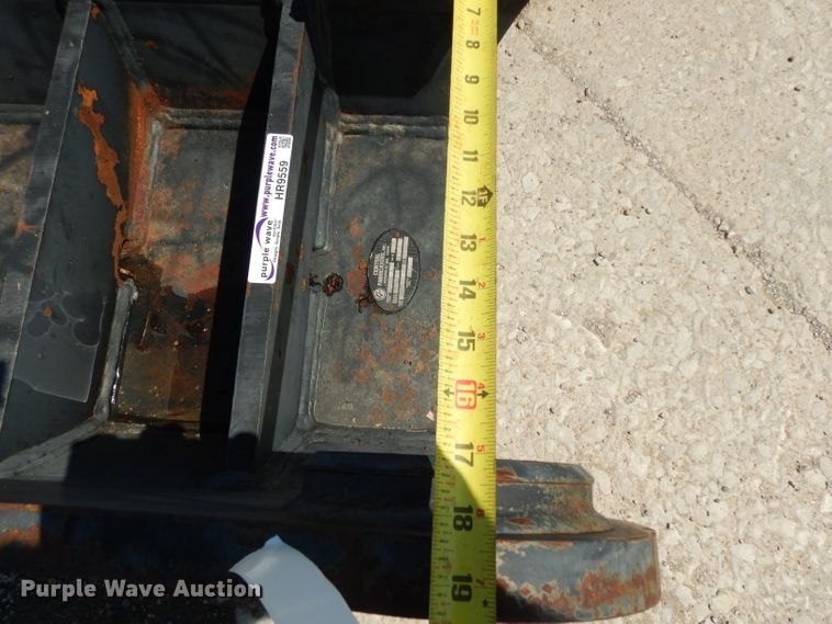 image for item HR9559 Central Fabricators excavator coupler