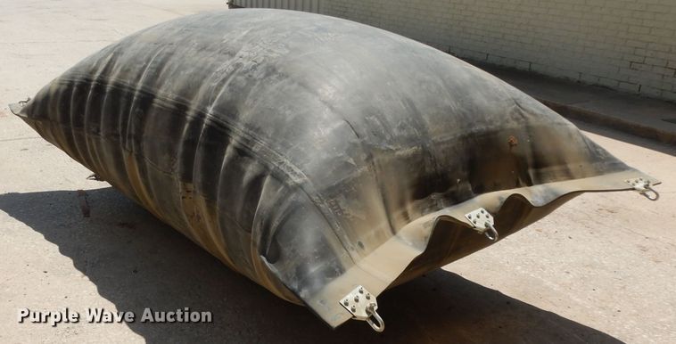 image for item HR9560 Sava 48-64 pillow pipe plug