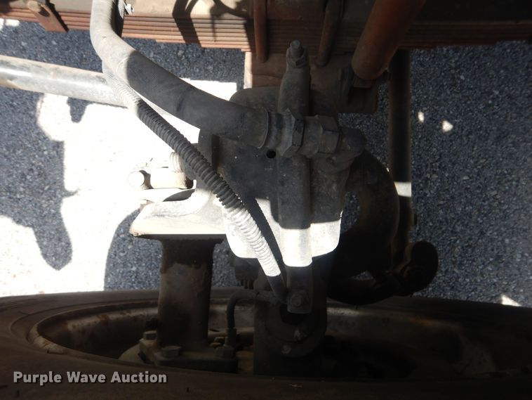 image for item HY9262 2003 Ford F750 Super Duty  crane truck