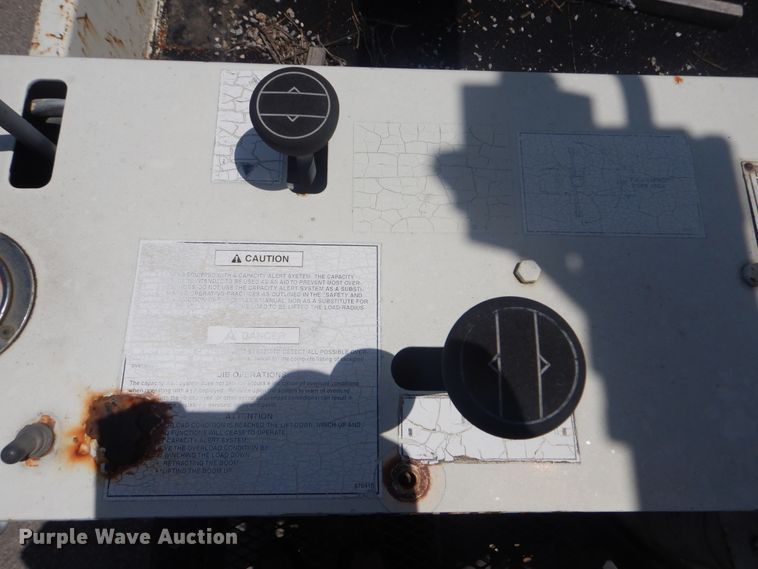 image for item HY9262 2003 Ford F750 Super Duty  crane truck