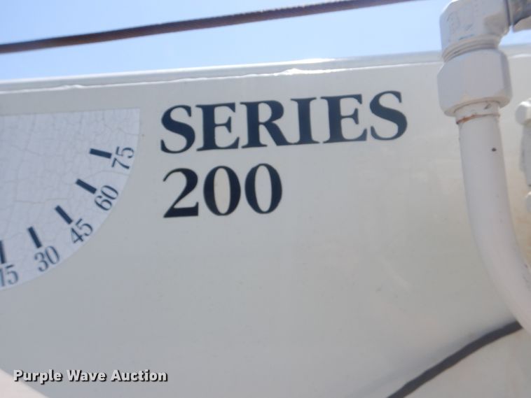 image for item HY9262 2003 Ford F750 Super Duty  crane truck