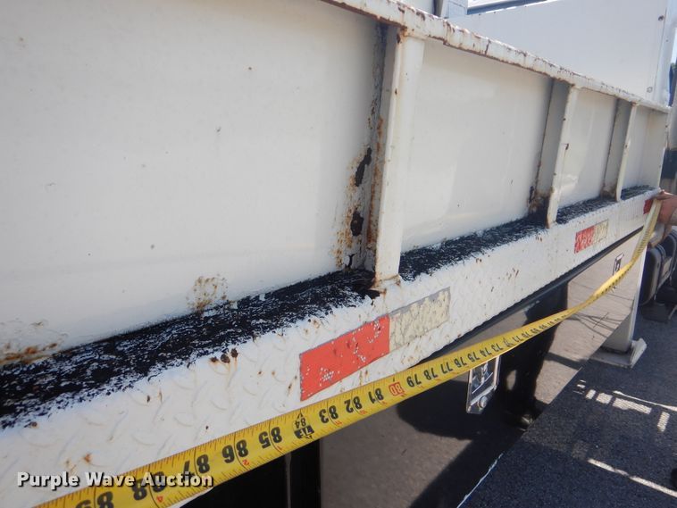 image for item HY9262 2003 Ford F750 Super Duty  crane truck