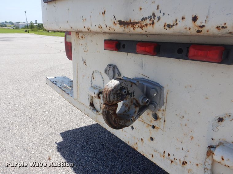 image for item HY9262 2003 Ford F750 Super Duty  crane truck