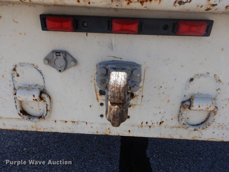 image for item HY9262 2003 Ford F750 Super Duty  crane truck