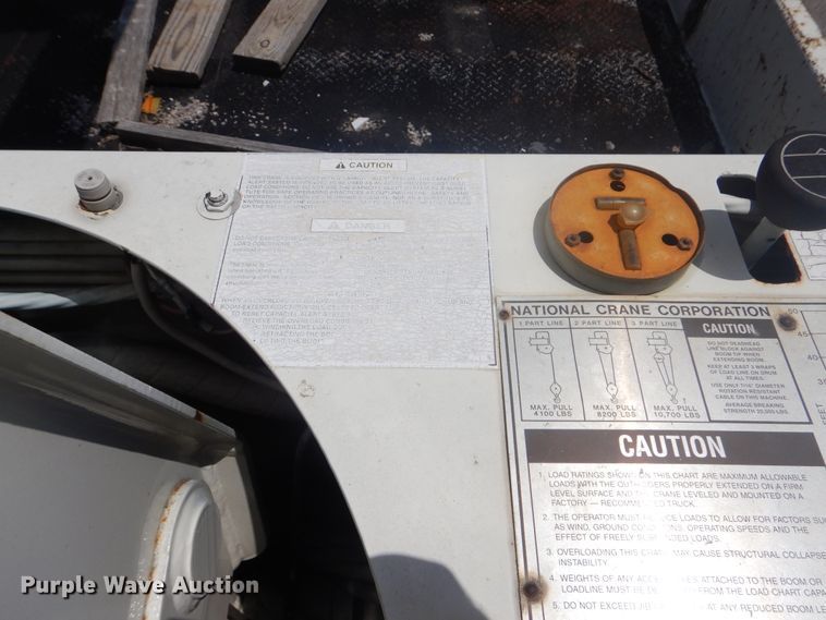 image for item HY9262 2003 Ford F750 Super Duty  crane truck