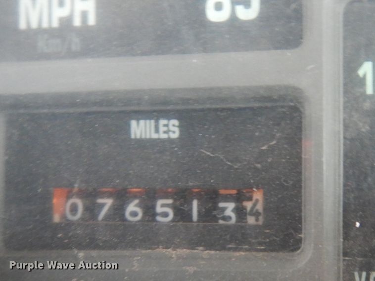 image for item HY9264 1998 International 4700  digger derrick truck