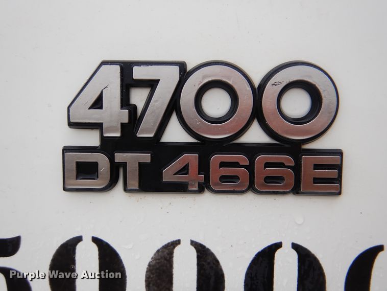 image for item HY9264 1998 International 4700  digger derrick truck