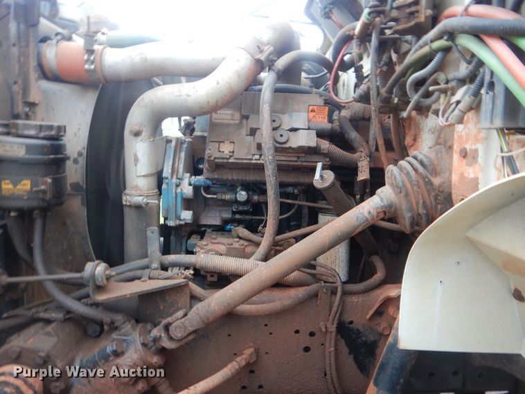 image for item HY9264 1998 International 4700  digger derrick truck