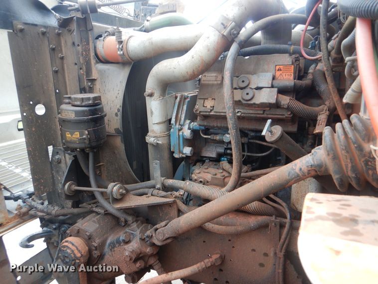 image for item HY9264 1998 International 4700  digger derrick truck