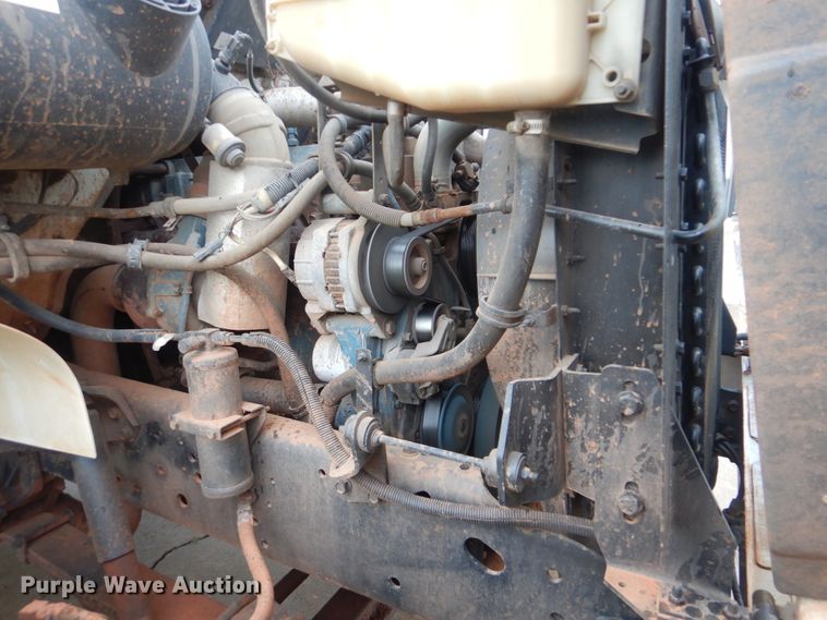 image for item HY9264 1998 International 4700  digger derrick truck