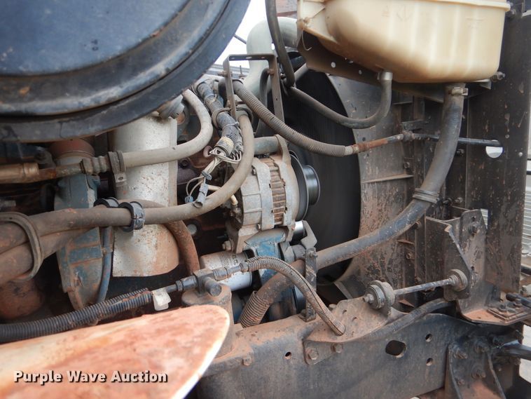 image for item HY9264 1998 International 4700  digger derrick truck