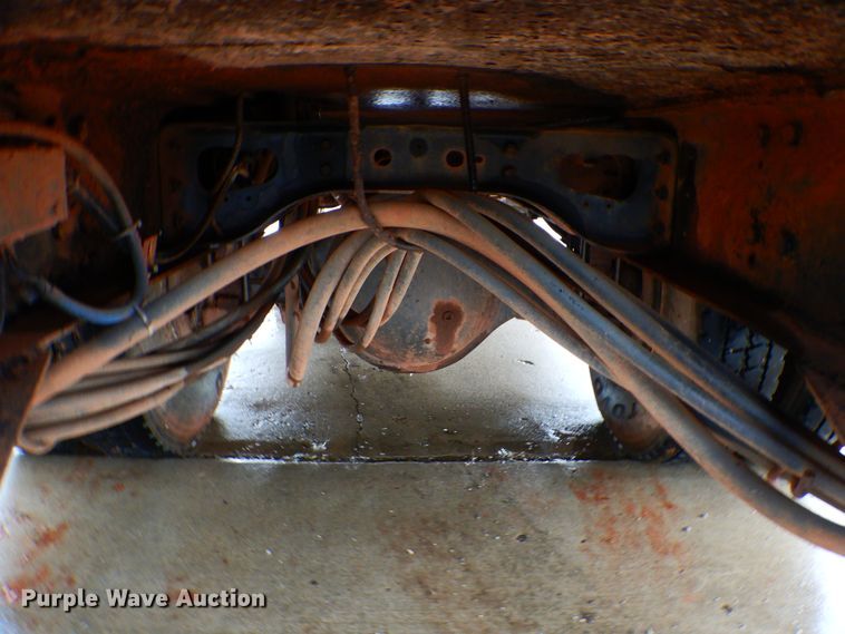 image for item HY9264 1998 International 4700  digger derrick truck