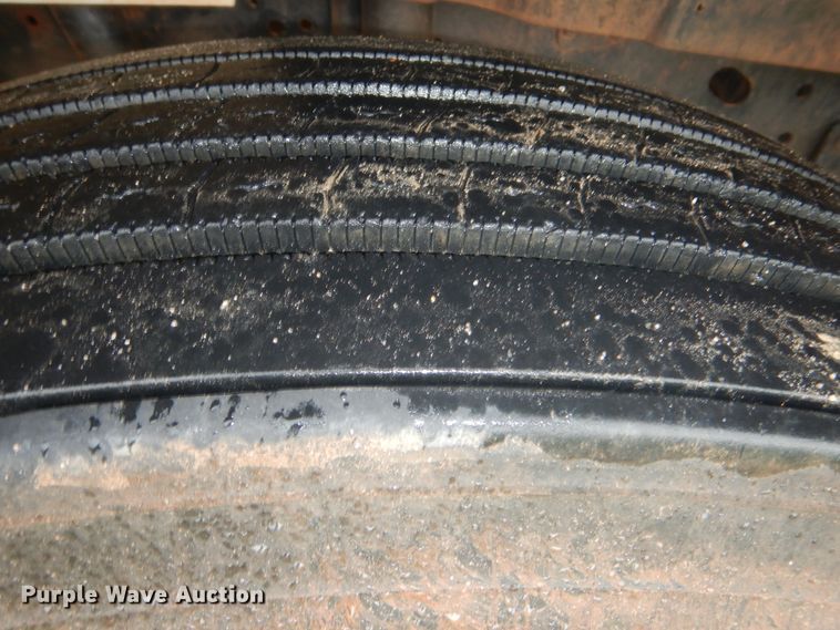 image for item HY9264 1998 International 4700  digger derrick truck