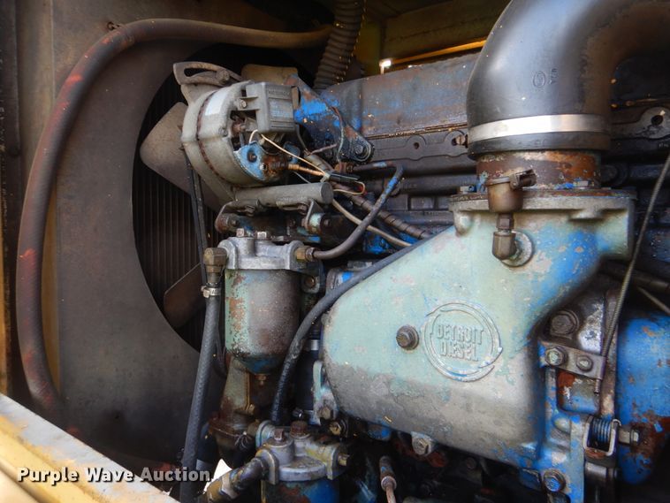 image for item HY9265 Sullair  air compressor