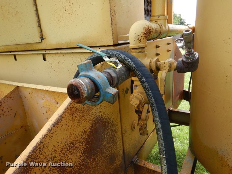 image for item HY9265 Sullair  air compressor