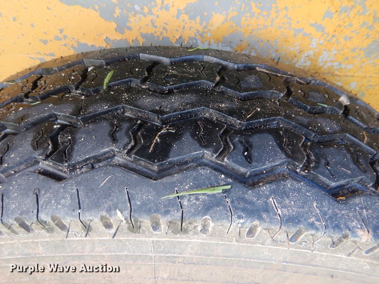 image for item HY9265 Sullair  air compressor