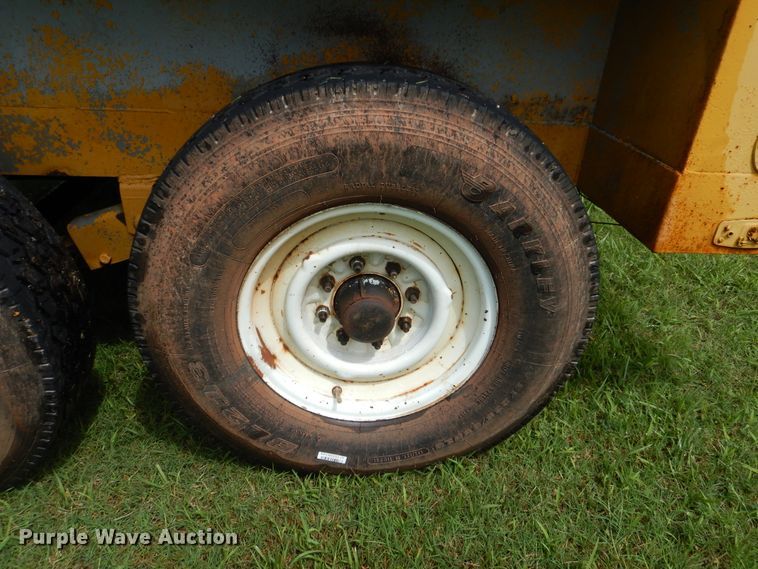 image for item HY9265 Sullair  air compressor