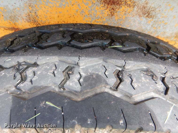 image for item HY9265 Sullair  air compressor