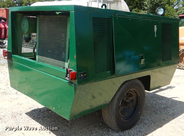 image for item HY9277 Sullair 185DPQ  air compressor