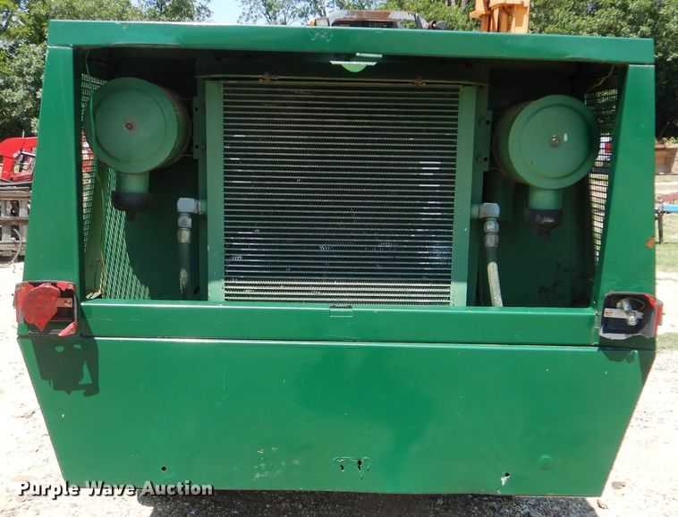 image for item HY9277 Sullair 185DPQ  air compressor