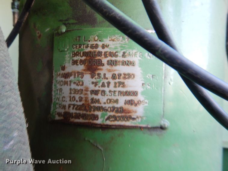 image for item HY9277 Sullair 185DPQ  air compressor