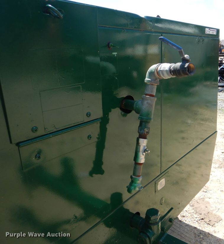 image for item HY9277 Sullair 185DPQ  air compressor