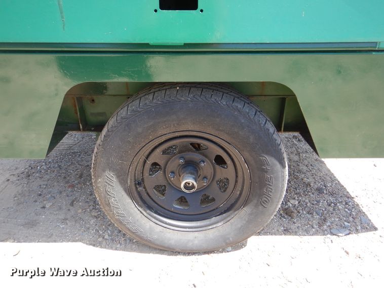 image for item HY9277 Sullair 185DPQ  air compressor