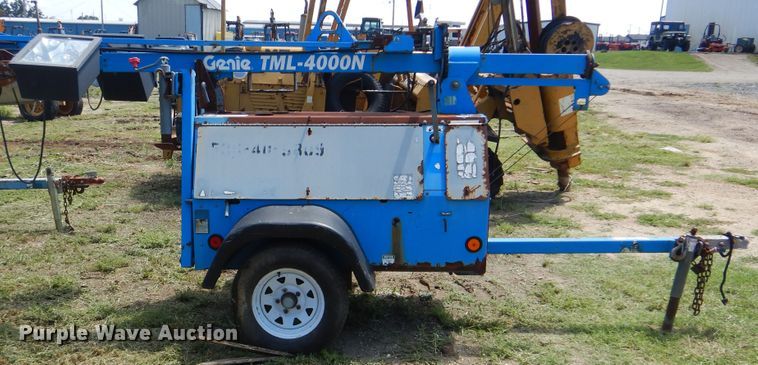 image for item HY9279 2005 Genie TML-4000N  light plant