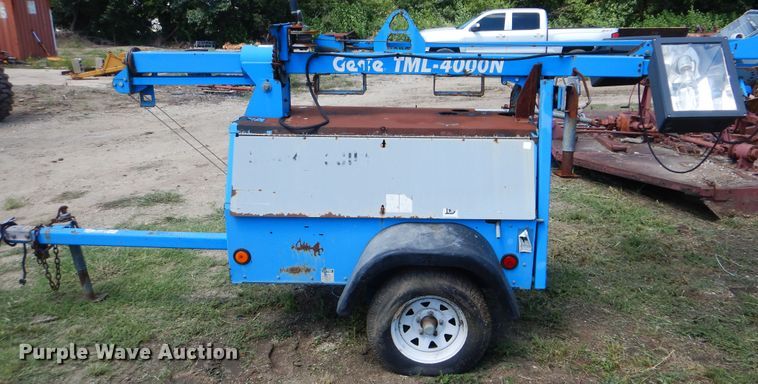 image for item HY9279 2005 Genie TML-4000N  light plant